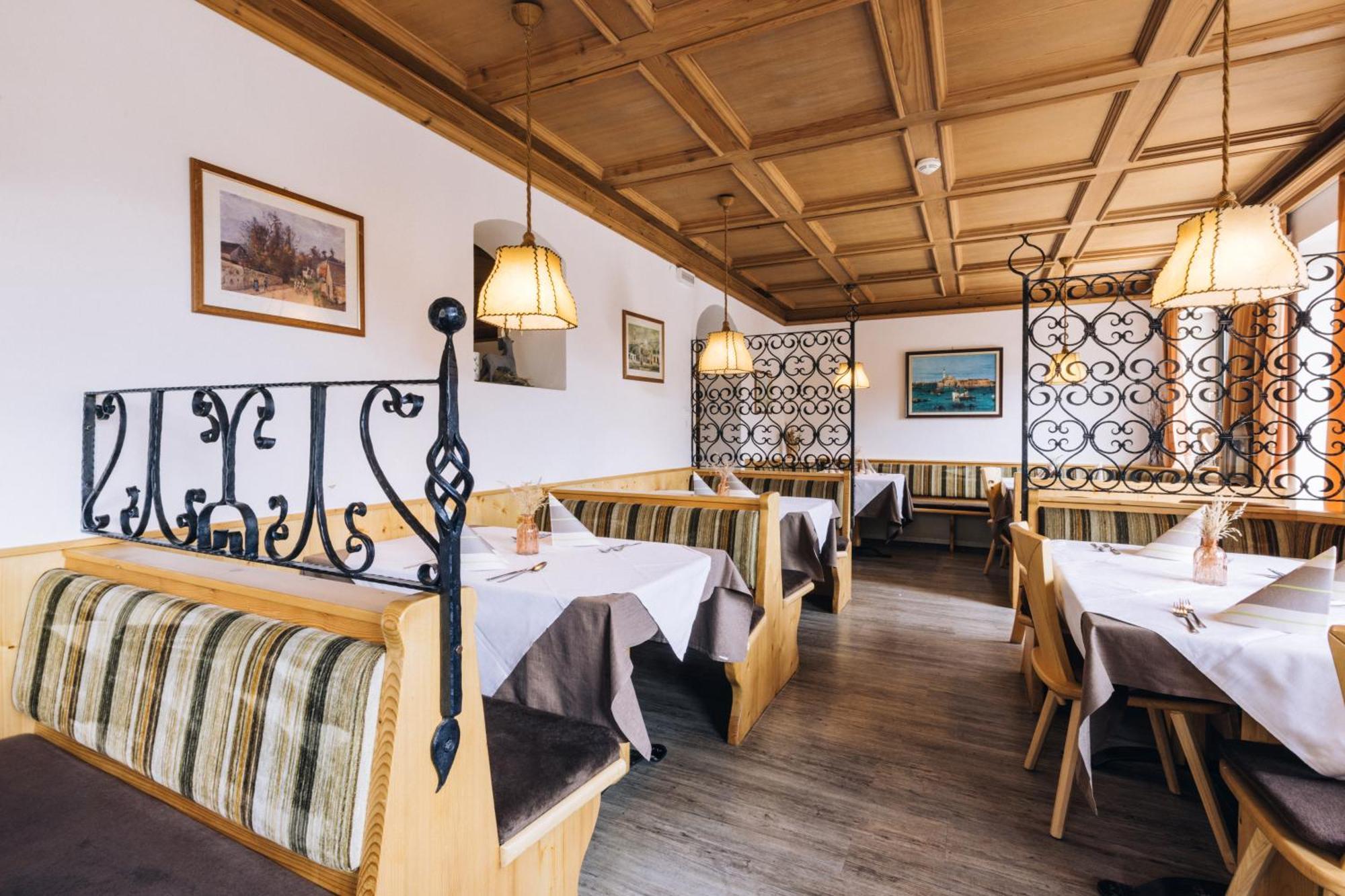 Hotel Schoenwies Тродена Екстер'єр фото